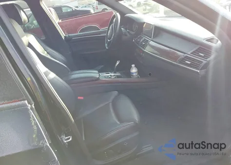 2009 BMW X5 xDrive30I z USA, uszkodzony, nr VIN 5UXFE43599L275788